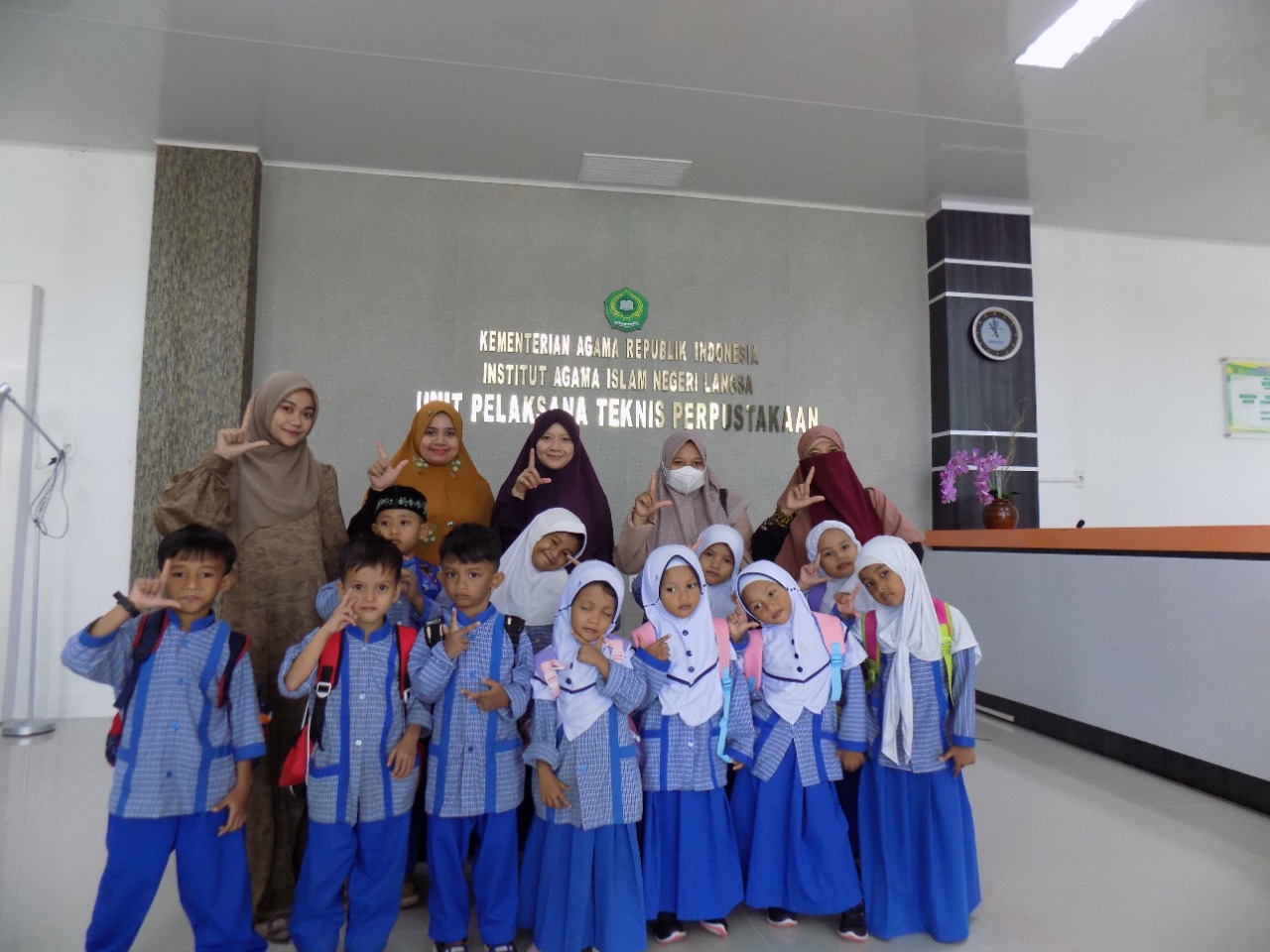 Visitasi Literasi Pemustaka Cilik dari TKIT/RA Al-Izzah