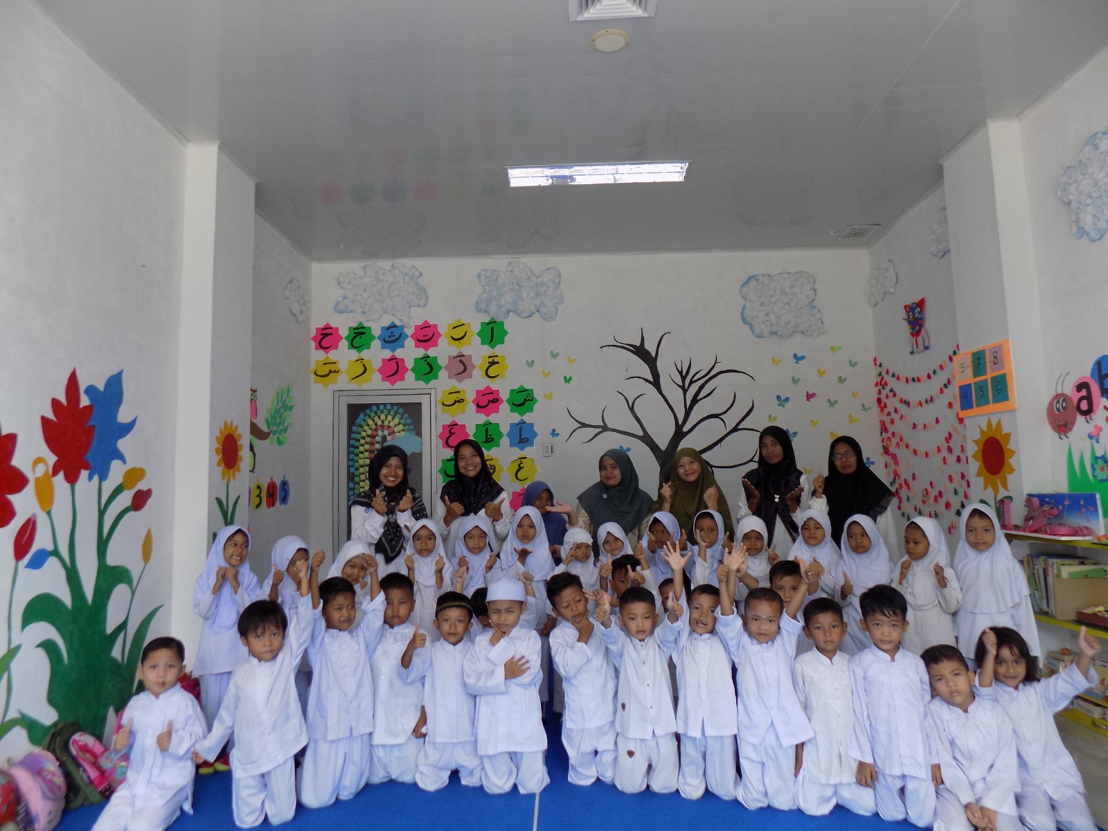 Meningkatkan Literasi Pemustaka Cilik melalui Library Kids