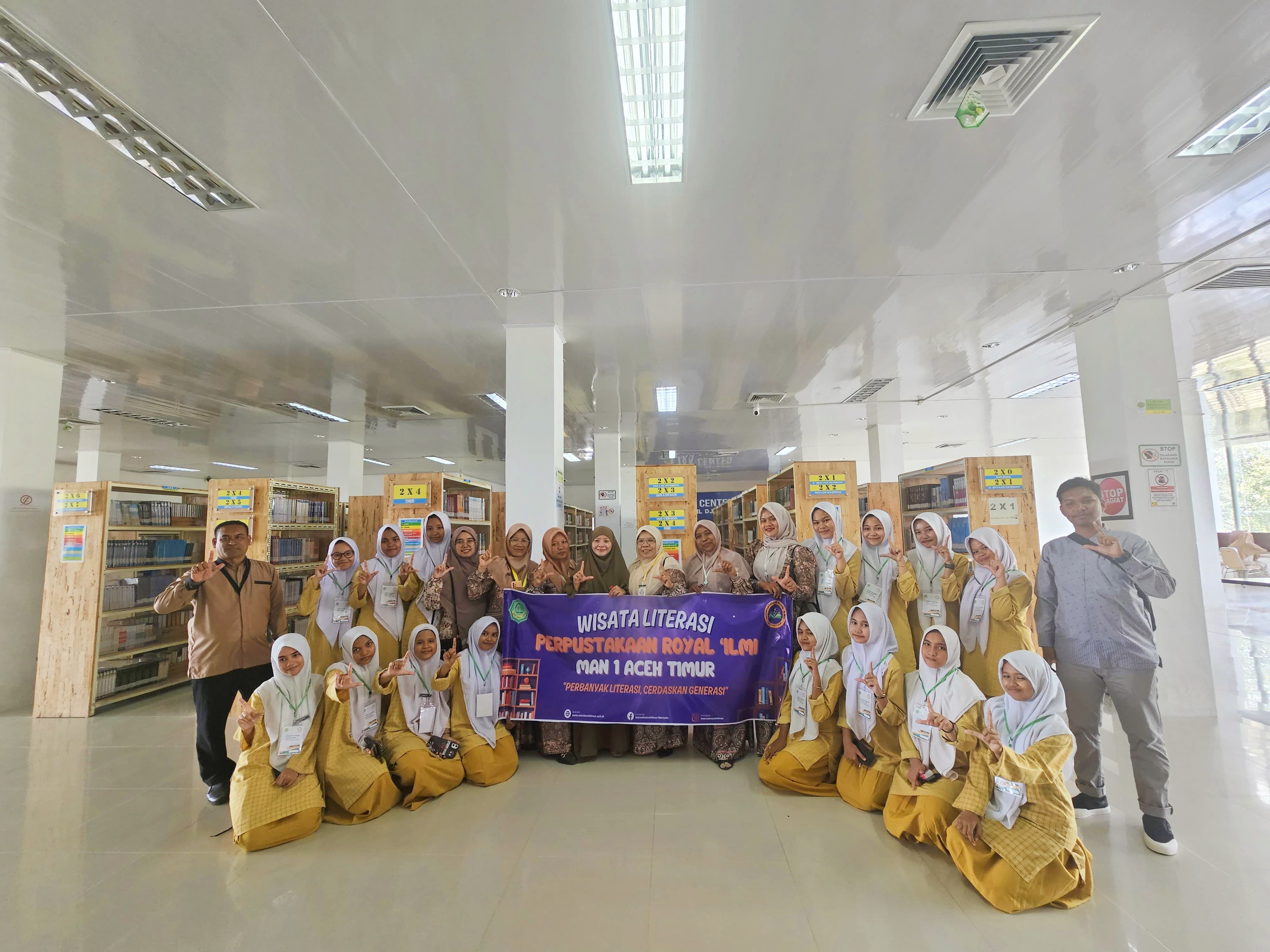 MAN 1 Aceh Timur Wisata Literasi Ke Perpustakaan IAIN Langsa
