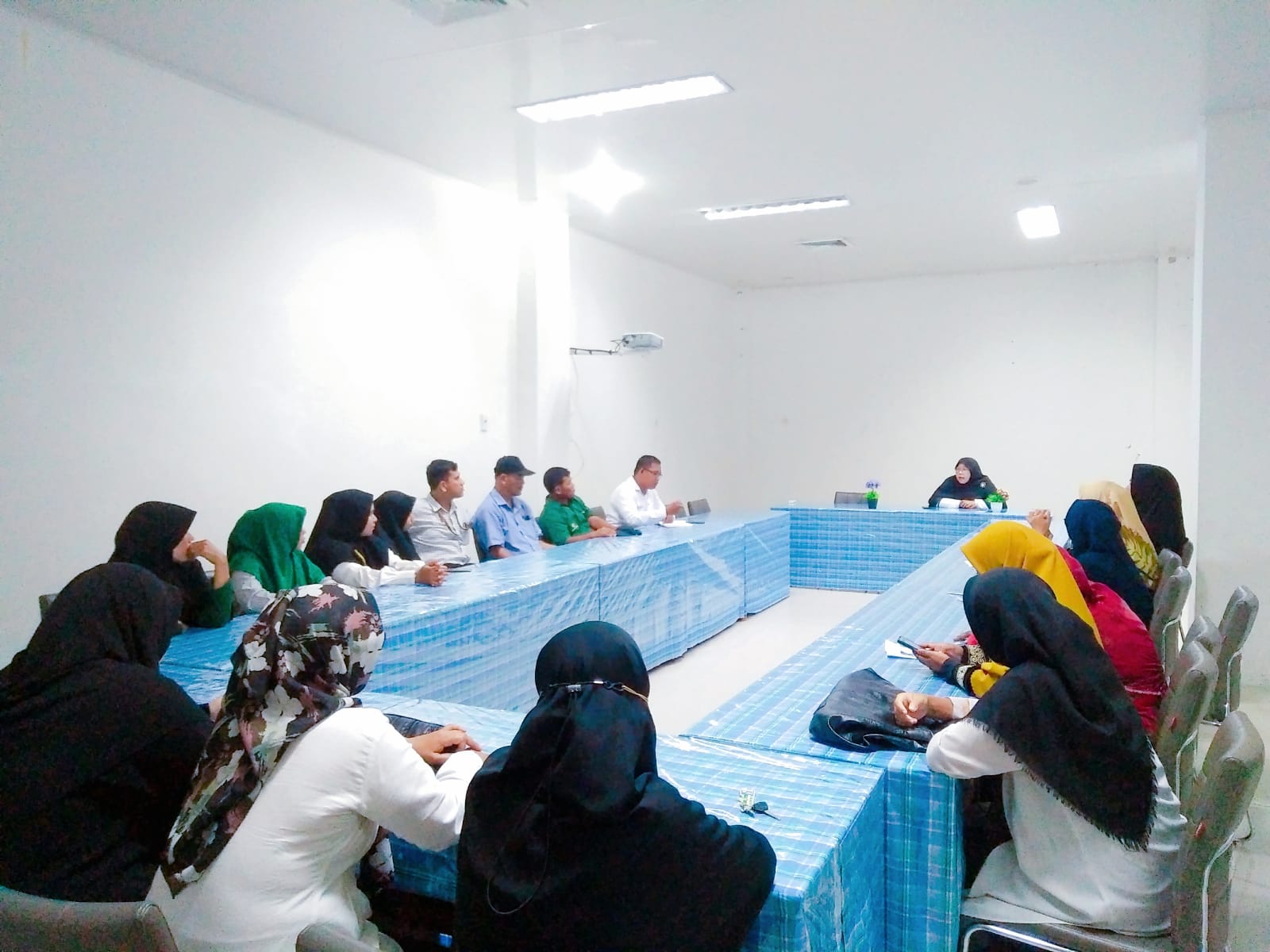 Rapat Evaluasi Kinerja Bulan Mei